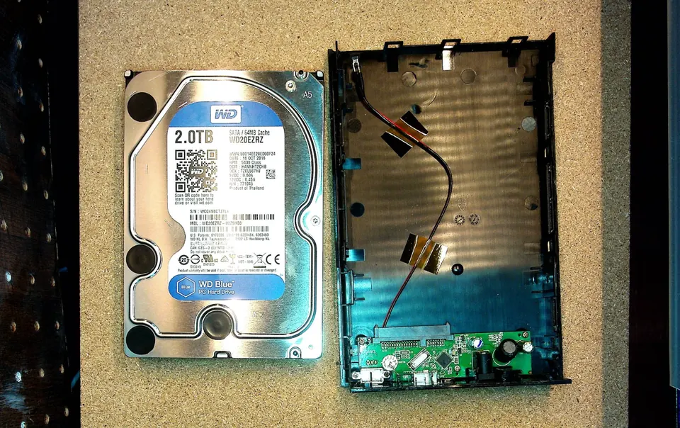 ELECOM 不明（~1.0TB） の実機