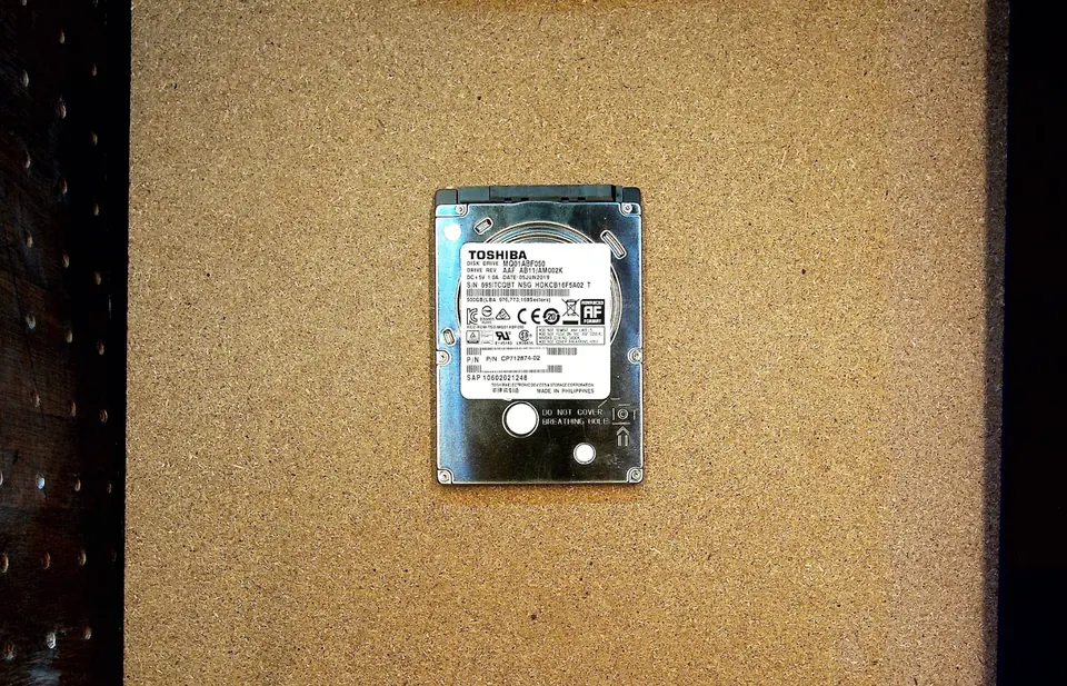 お預かりした FUJITSU FMVD3800CD(~1.0TB) の実機