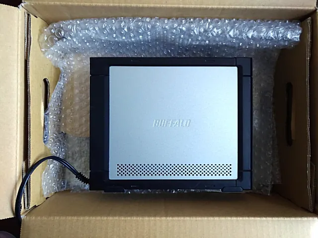 お預かりした BUFFALO HD-EB2.0TU2(2.0TB) の実機