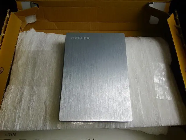 お預かりした TOSHIBA HD-SB10TS(1.0TB) の実機