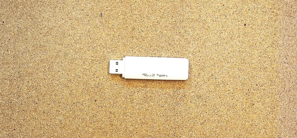その他 HDUF134C 64GB の実機