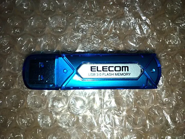 ELECOM MF-AU304GBS（4GB） の実機