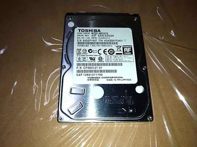 お預かりした TOSHIBA MQ01ABD075(750GB) の実機