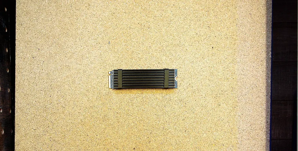 その他 不明（〜1.0TB） の実機