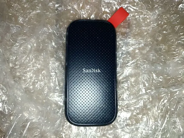 SANDISK SDSSDE30-2T00（2.0TB） の実機