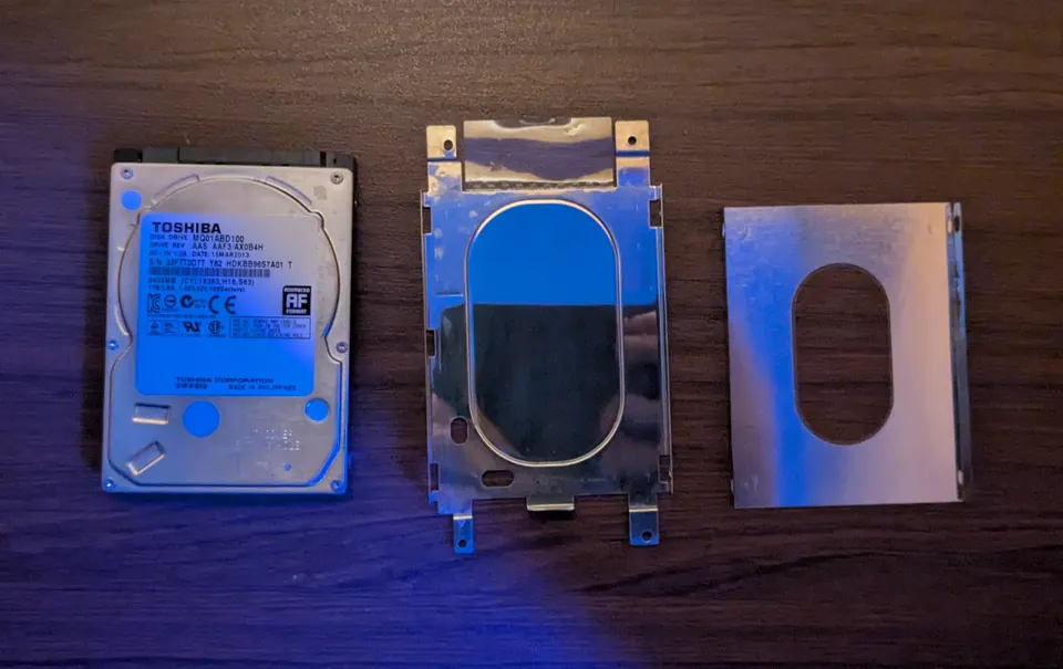 SONY SVF152C1JN（~1.0TB） の実機