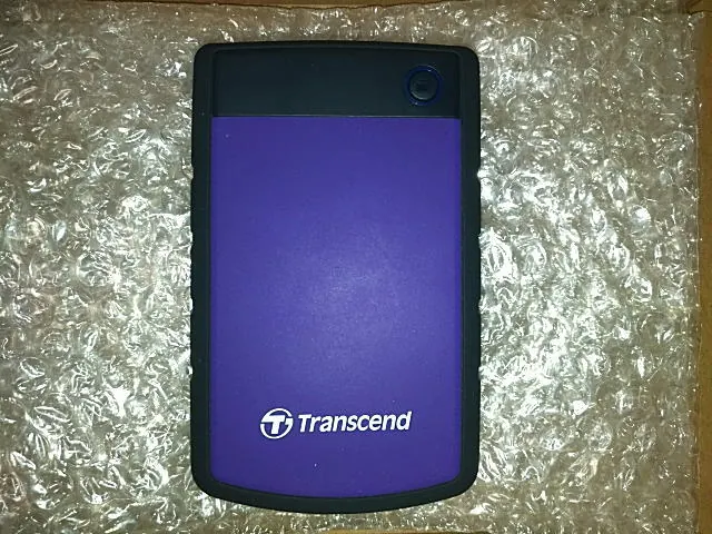 お預かりした TRANSCEND TS4TSJ25H3P(4.0TB) の実機