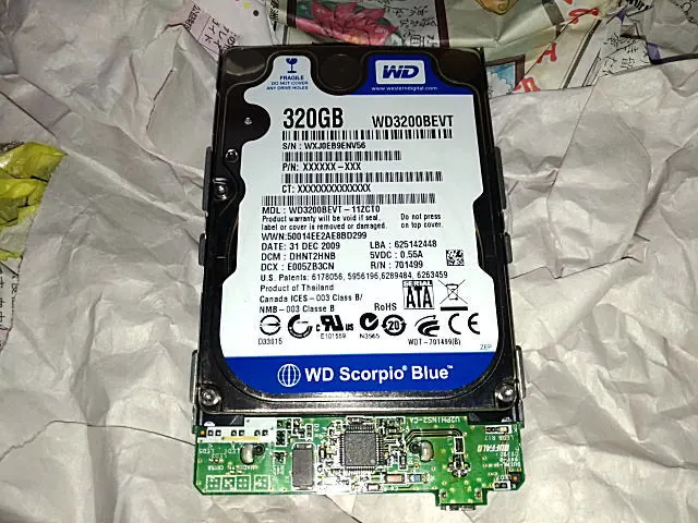 お預かりした WESTERN DIGITAL WD3200BEVT(320GB) の実機
